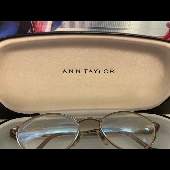 Worth 280$  FOSSIL eyeglasses +Ann Taylor  Case - Picture 3 of 5